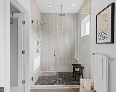418 Wallace Street - Photo Thumbnail 21