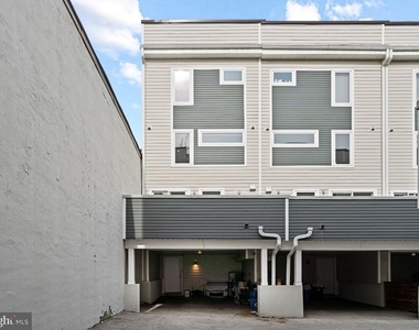 418 Wallace Street - Photo Thumbnail 26