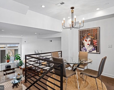 418 Wallace Street - Photo Thumbnail 5