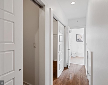 418 Wallace Street - Photo Thumbnail 18
