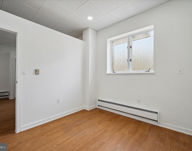 2201 S Hicks Street - Photo Thumbnail 10