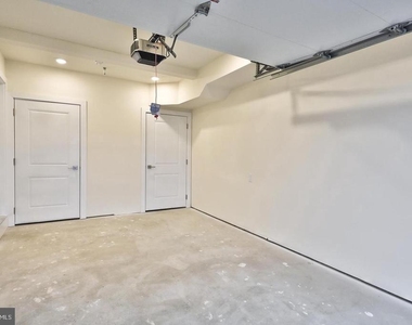 1500 N Randolph Street - Photo Thumbnail 3