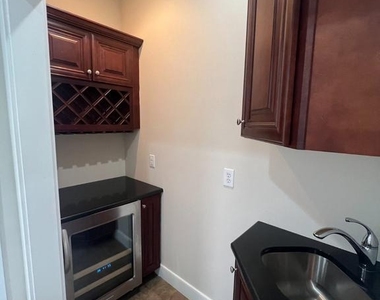 244 Krams Avenue - Photo Thumbnail 23