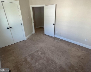 244 Krams Avenue - Photo Thumbnail 22