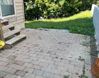 244 Krams Avenue - Photo Thumbnail 26