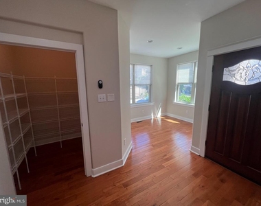 244 Krams Avenue - Photo Thumbnail 3