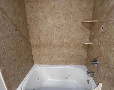 244 Krams Avenue - Photo Thumbnail 16