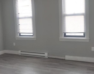 4951 W Thompson Street - Photo Thumbnail 5