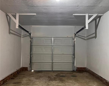 6930 Melbourne Drive - Photo Thumbnail 17