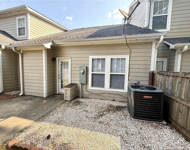 5737 Pooh Avenue - Photo Thumbnail 44