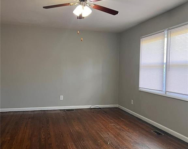 1728 Saint Augustine Avenue - Photo Thumbnail 1
