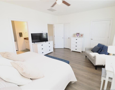 556 Balsam Fir Drive - Photo Thumbnail 27