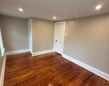 373 Easton Road - Photo Thumbnail 3