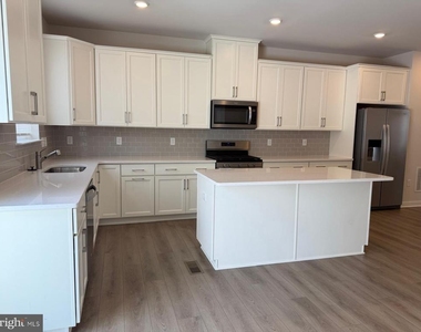 9 Atkins Drive - Photo Thumbnail 8