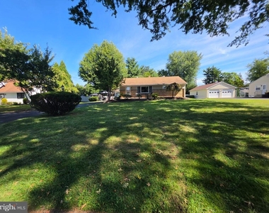 224 Cedar Avenue - Photo Thumbnail 1