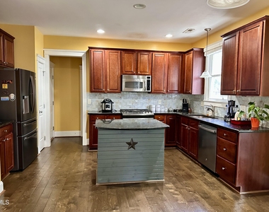 530 Alden Bridge Drive - Photo Thumbnail 3