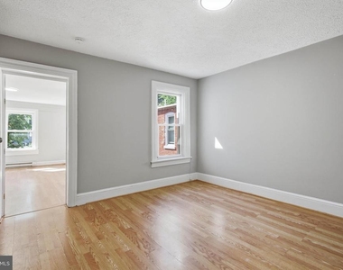 624 Poplar Street - Photo Thumbnail 9