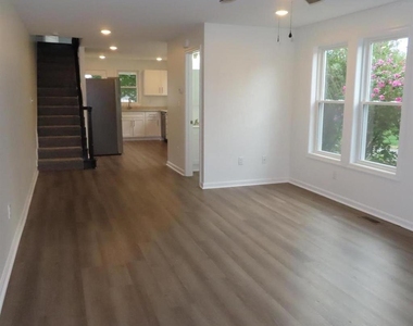 230 Rowe Avenue - Photo Thumbnail 2