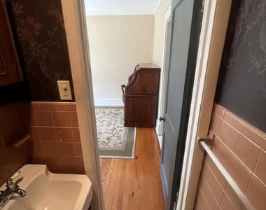 515 S York Street - Photo Thumbnail 13