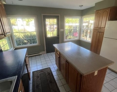 515 S York Street - Photo Thumbnail 18