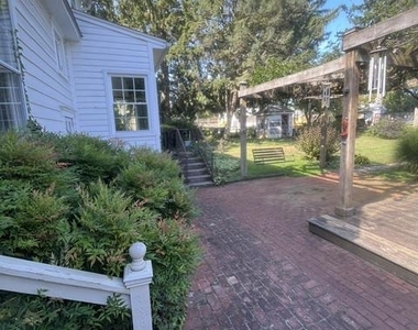 515 S York Street - Photo Thumbnail 39