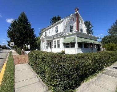 515 S York Street - Photo Thumbnail 1