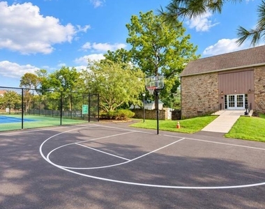 15 Heather Court - Photo Thumbnail 4