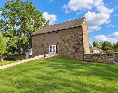 15 Heather Court - Photo Thumbnail 2