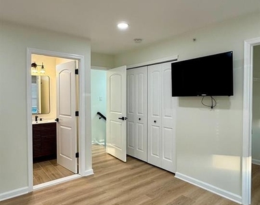 153 Mercer Court - Photo Thumbnail 12