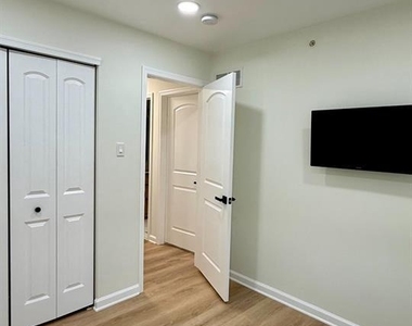 153 Mercer Court - Photo Thumbnail 17