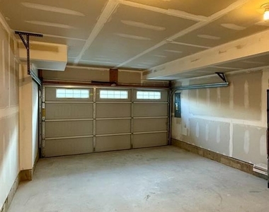 153 Mercer Court - Photo Thumbnail 20
