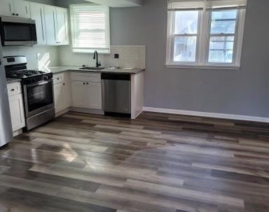 822 4th Avenue - Photo Thumbnail 2