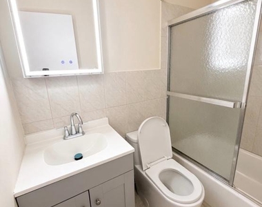 418 Brandywine Court - Photo Thumbnail 4