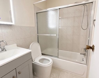 418 Brandywine Court - Photo Thumbnail 7