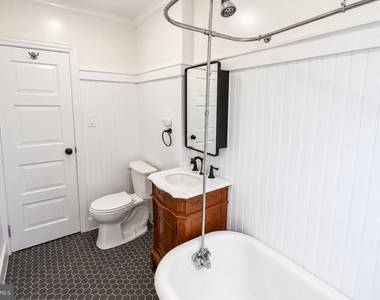 108 E Washington Avenue - Photo Thumbnail 12