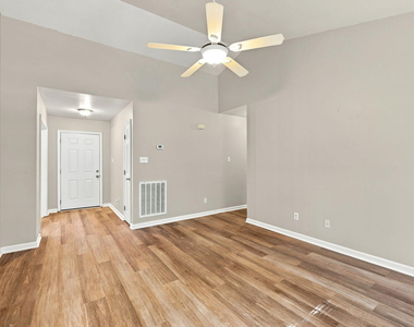 108 Bristol Court - Photo Thumbnail 20