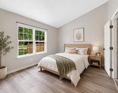 108 Bristol Court - Photo Thumbnail 21