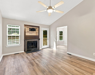 108 Bristol Court - Photo Thumbnail 15