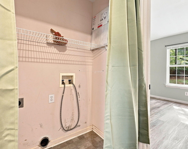 108 Bristol Court - Photo Thumbnail 36