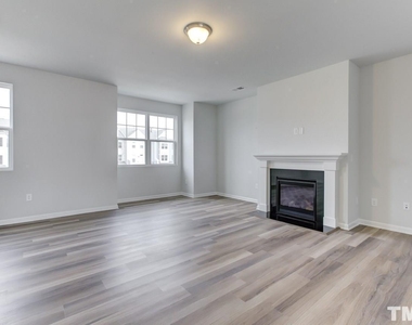 2909 Great Lawn Road - Photo Thumbnail 7