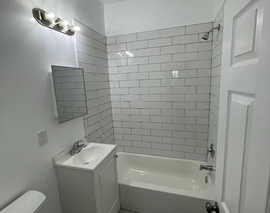 595 N Broadway - Photo Thumbnail 12