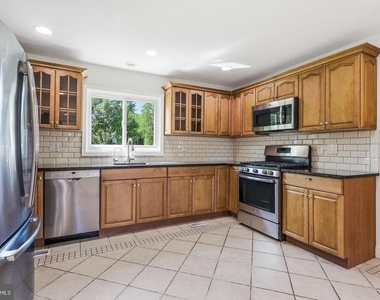 34 Woosamonsa Road - Photo Thumbnail 5