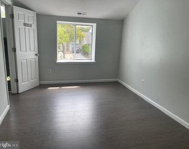 73 Winchester Drive - Photo Thumbnail 7