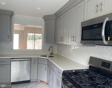 73 Winchester Drive - Photo Thumbnail 5