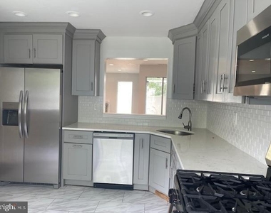 73 Winchester Drive - Photo Thumbnail 6