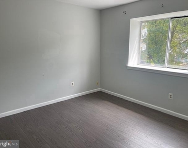 73 Winchester Drive - Photo Thumbnail 11