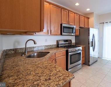 101 Haddon Court - Photo Thumbnail 11