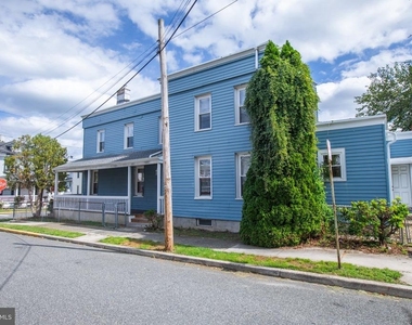 140 Franklin Street - Photo Thumbnail 1