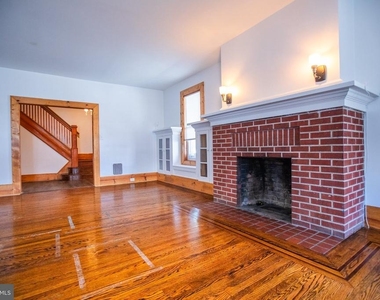 140 Franklin Street - Photo Thumbnail 8