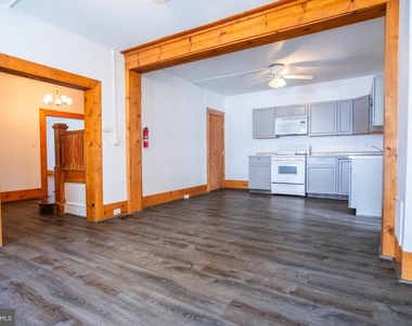 140 Franklin Street - Photo Thumbnail 9